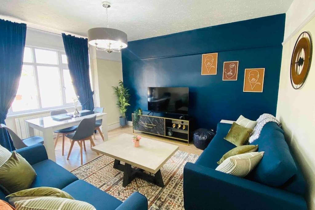Family Marine Apartment With Sea View Dawlish Exterior photo